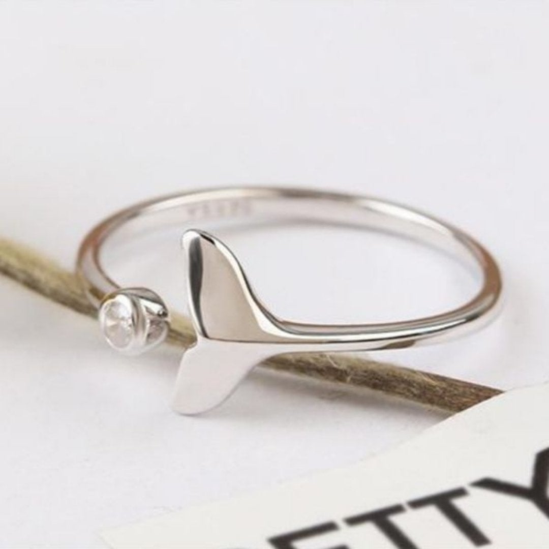Adjustable Dolphin Tail Ring in 925 Sterling Silver and Zirconia